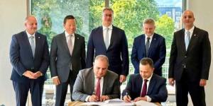 وزير البترول يشهد توقيع مذكرة تفاهم بين إيجاس و بي بي البريطانية لحفر خمس آبار جديدة للغاز بالبحر المتوسط - زاجل الإخباري