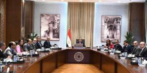 رئيس الوزراء يتابع خطوات تيسير إجراءات إصدار التراخيص للأنشطة المختلفة - زاجل الإخباري