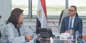 وزير الاستثمار يبحث مع البنك الأوروبي لإعادة الإعمار والتنمية EBRD تعزيز الاستثمار والتجارة - الأول نيوز