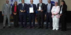 المطارات المصرية تستحوذ علي النصيب الأكبر من جوائز البيئة والاستدامة - الأول نيوز