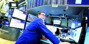 «وول ستريت» تتراجع مع هبوط أسهم الذكاء الاصطناعي - الأول نيوز