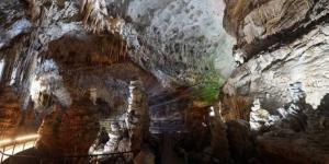 زفاف تحت الأرض.. «مغارة جعيتا» تشعل غضب اللبنانيين! - الأول نيوز