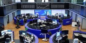 أسهم أوروبا ترتفع لمستوى قياسي وسط تفاؤل بإنهاء الإغلاق الحكومي بأمريكا - الأول نيوز