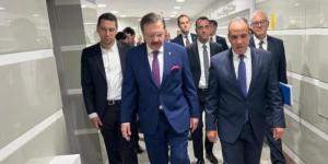 وزير الخارجية يزور مقر اتحاد الغرف والبورصات التركية (TOBB) في أنقرة - الأول نيوز