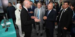 وزير الصناعة والنقل يتفقد قاعة شركات صناعة السيارات ومكوناتها والأجهزة المنزلية بمعرض MEA Industry - الأول نيوز