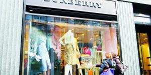 قفزة في مبيعات «بربري» وسط تزايد الطلب الصيني - الأول نيوز