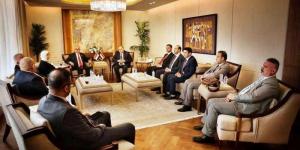 رئيس هيئة الدواء المصرية يستقبل وزير صحة العراق لتعزيز التعاون الدوائي المشترك - الأول نيوز