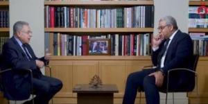 السنيورة يكشف تفاصيل تفكيك شبكة الاتصالات التابعة لحزب الله في مطار بيروت - الأول نيوز