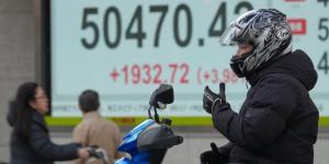 نيكاي الياباني يقفز 3.7% ويستعيد مستوى 50 ألف نقطة - الأول نيوز