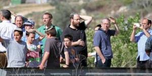 مستوطنون يقطعون خطوط ناقلة للمياه في الأغوار الشمالية بفلسطين - الأول نيوز