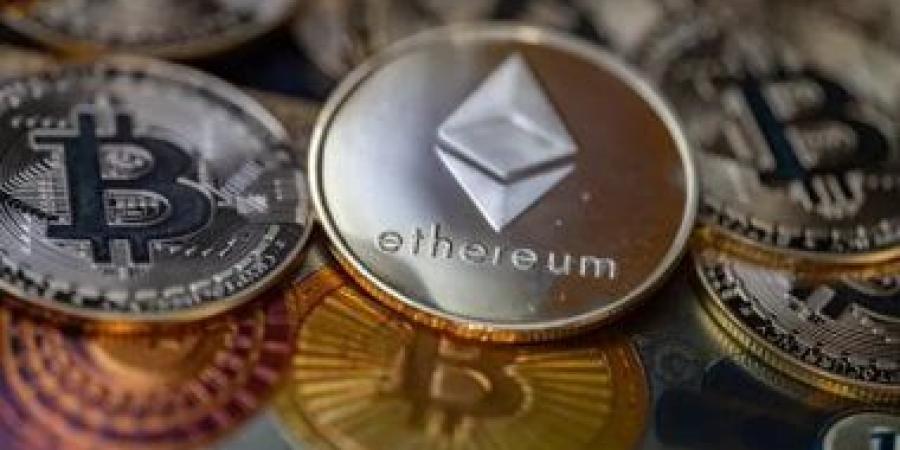العملات الرقمية تنتعش بسبب الفائدة الأمريكية.. بيتكوين يقترب من 113 ألف دولار - زاجل الإخباري