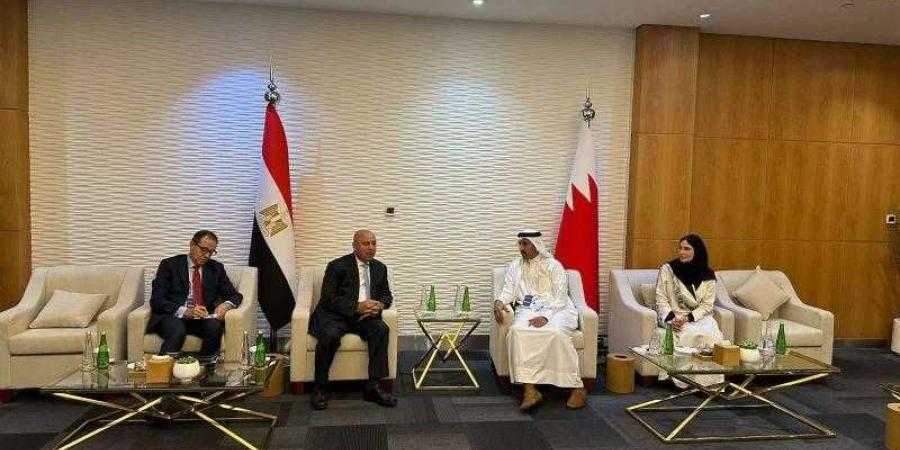 وزير الصناعة والنقل يلتقي نظيره البحريني لبحث تدعيم التعاون المشترك - الأول نيوز