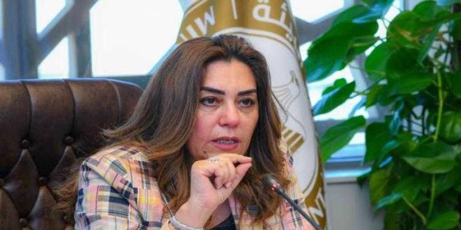 وزيرة التنمية المحلية توجه بإحالة مسئولي عدد من مراكز ومدن وأحياء الشرقية للنيابة لوجود مخالفات جسيمة - الأول نيوز