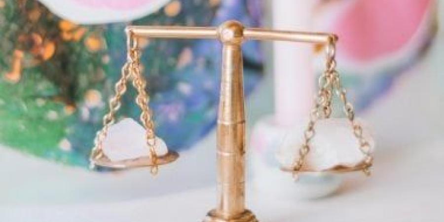 5 أفكار هدايا لمولود برج الميزان.. العطور الراقية طريق مضمون لقلبه - الأول نيوز