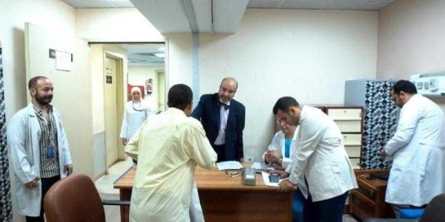 وزارة الصحة تنظم زيارة لخبير مصري عالمي في زراعة الأعضاء وتجري 28 عملية جراحية بمعهد ناصر - الأول نيوز