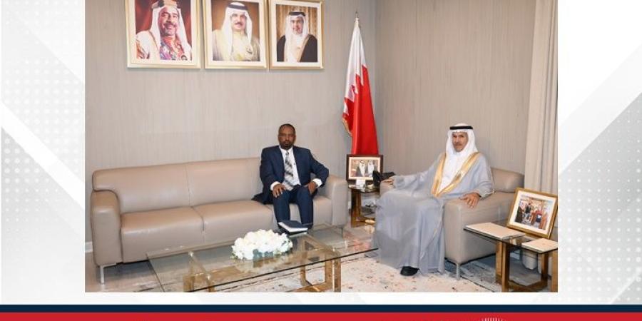 وكيل وزارة الداخلية لشئون الجنسية والجوازات والإقامة يستقبل القنصل العام لجمهورية إثيوبيا الفيدرالية الديمقراطية لدى مملكة البحرين - الأول نيوز