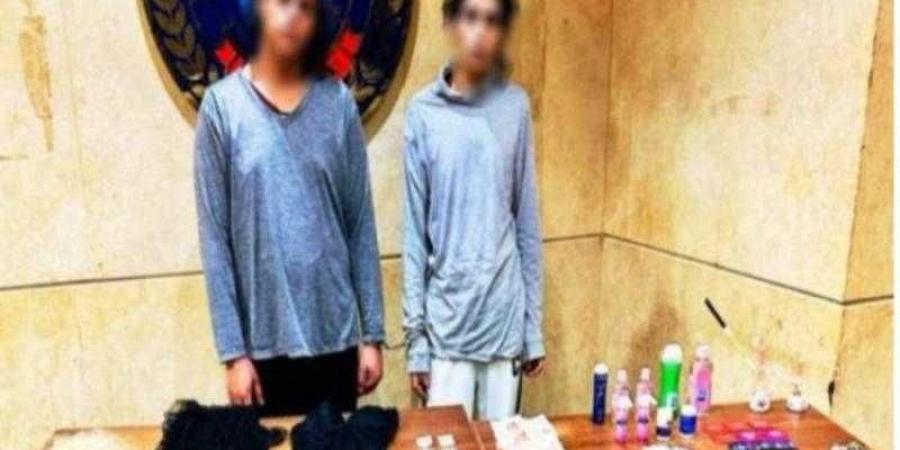 ضبط شخصان لقيامهما بإستخدام أحد التطبيقات الهاتفية للترويج لممارسة أعمال الفجور مقابل مبالغ مالية بالجيزة - الأول نيوز