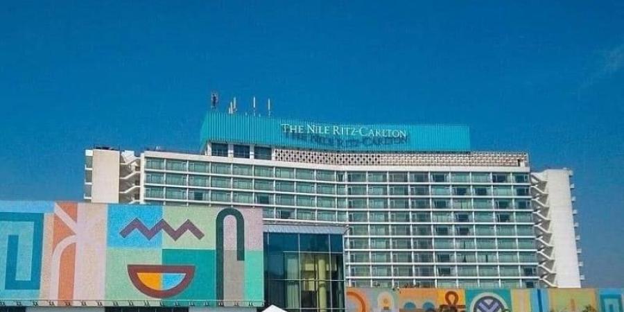 وزارة قطاع الأعمال تؤكد التزامها بتحديث الأصول الفندقية التابعة وتعزيز التعاون مع كبرى الشركات العالمية - الأول نيوز