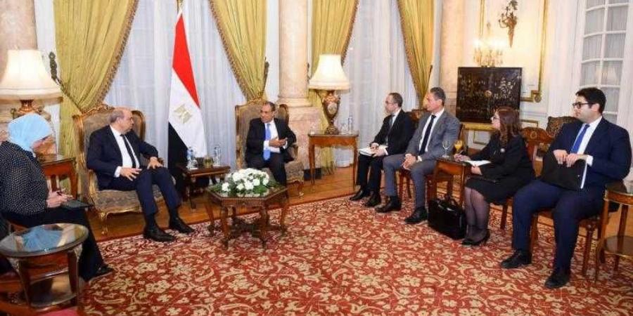 وزير الخارجية يلتقي وزير الطيران المدني - الأول نيوز