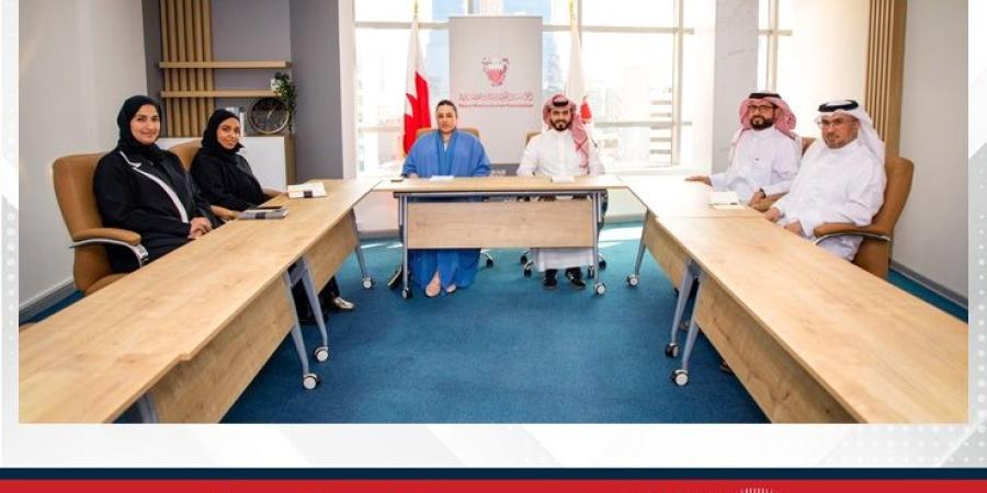 لجنة تكافؤ الفرص بالمؤسسة الملكية للأعمال الإنسانية تعقد اجتماعها الدوري لتعزيز تمكين المرأة البحرينية - الأول نيوز