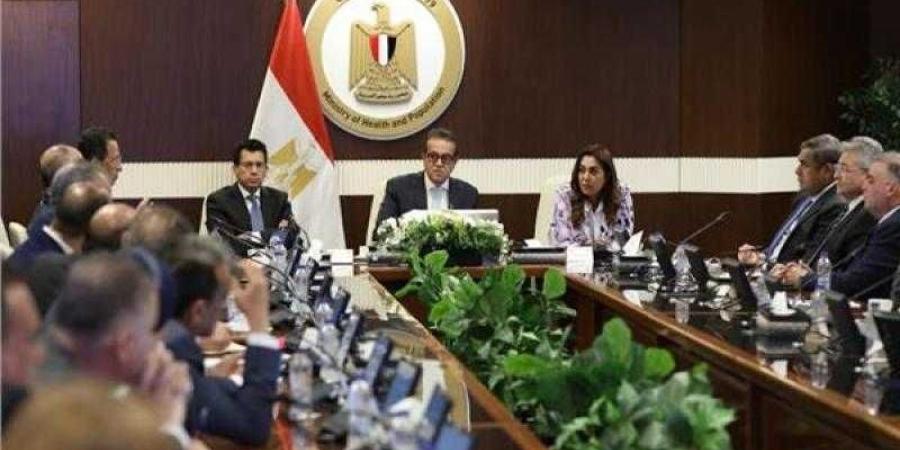 وزير الصحة يترأس الاجتماع الثاني للمجلس الوطني للسياحة الصحية بحضور وزيرى الشباب والرياضة والتنمية المحلية - الأول نيوز
