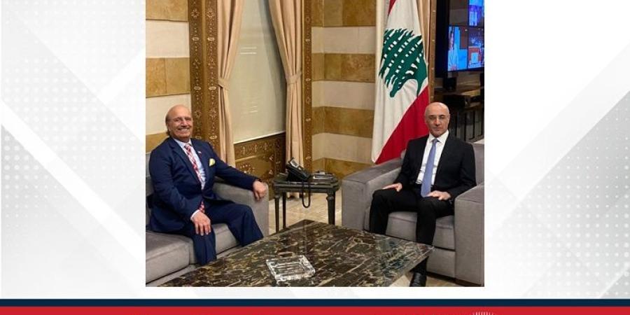 وزير الداخلية والبلديات بالجمهورية اللبنانية يستقبل سفير مملكة البحرين في بيروت والمقيم في دمشق - الأول نيوز