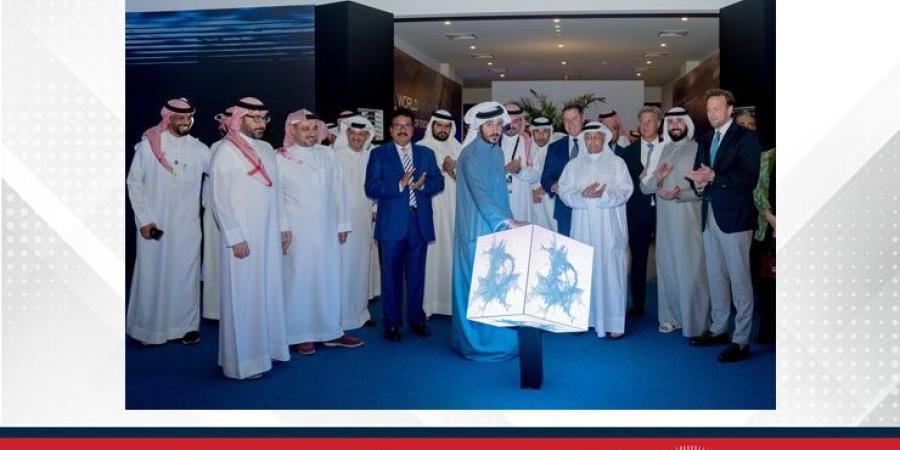 خالد بن حمد يفتتح مركز التميز الدولي للرياضات المائية - الأول نيوز