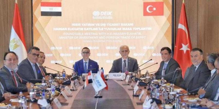 وزير الاستثمار يبحث مع الشركات التركية تعزيز استثماراتها في مصر - الأول نيوز