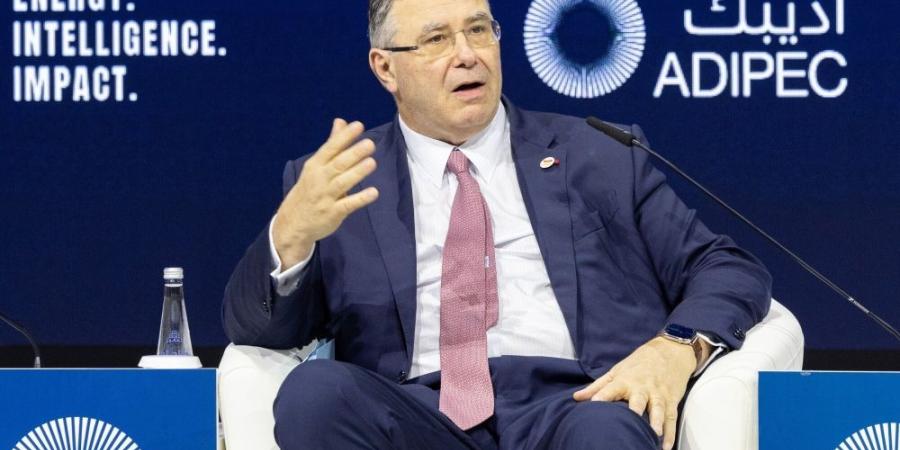 رئيس توتال إنرجيز متفائل إزاء أسعار النفط - الأول نيوز