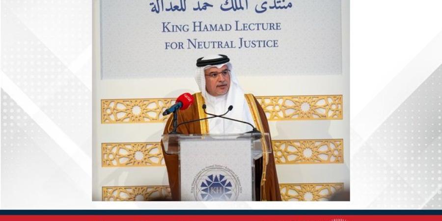 نيابةً عن جلالة الملك المعظم.. سمو ولي العهد رئيس مجلس الوزراء يحضر حفل افتتاح منتدى الملك حمد للعدالة ويؤكد: العدالة أساس الازدهار والثقة عماد الاقتصاد - الأول نيوز