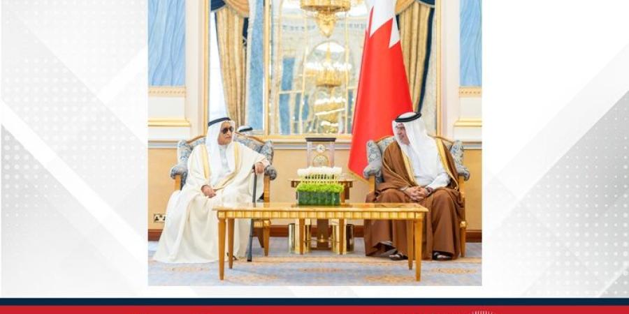 سمو ولي العهد رئيس مجلس الوزراء: ما يقدمه الأطباء البحرينيون من عطاءٍ متواصل وأداءٍ متفانٍ في مختلف ميادين القطاع الصحي يجسد أسمى معاني المسؤولية الوطنية ويعكس صورة مشرفة لكوادر الوطن المخلصة - الأول نيوز