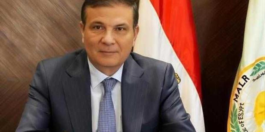 ”الزراعة” توحد جهودها الإرشادية لدعم المزارعين استعدادًا للموسم الجديد وزيادة إنتاج القمح - الأول نيوز