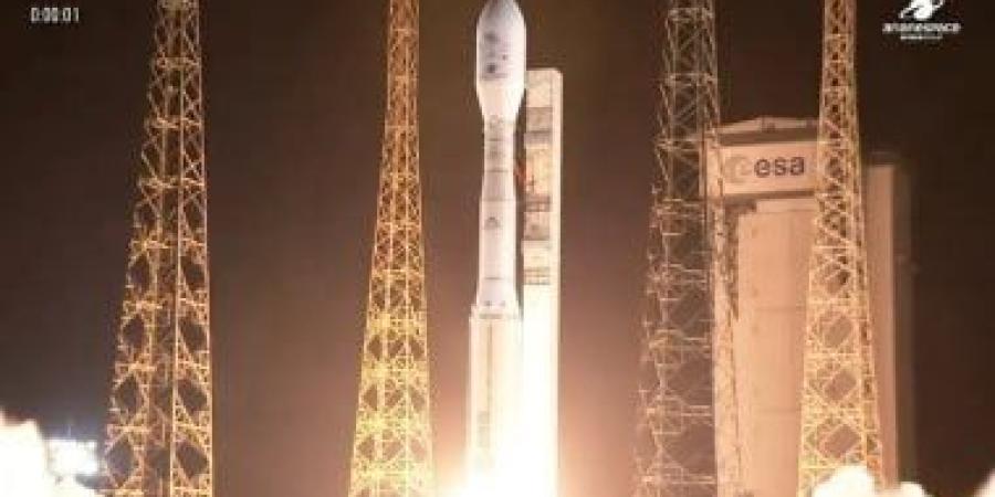 الصين تواصل توسعها بأبحاث الفضاء بإطلاق ثلاثة أقمار صناعية تجريبية جديدة - الأول نيوز