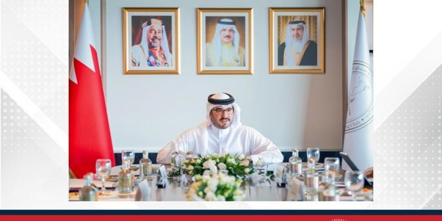 لدى ترؤس سموه اجتماع الهيئة العليا لنادي راشد للفروسية وسباق الخيل.. سمو الشيخ عيسى بن سلمان بن حمد: مواصلة العمل على تنفيذ الخطط والبرامج التطويرية التي تسهم في الدفع قدمًا بقطاع سباقات الخيل - الأول نيوز