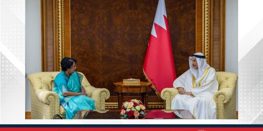 نائب رئيس مجلس الوزراء يلتقي السفيرة السريلانكية.. ويؤكد: تعزيز العلاقات مع سريلانكا وتطوير مجالات التعاون بما يخدم المصالح المشتركة - الأول نيوز