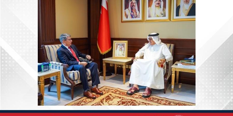 وزير الخارجية يستقبل الفريق بحري متقاعد كيفن دونيغان - الأول نيوز