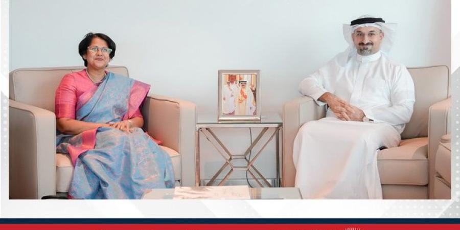 وزير الصناعة والتجارة يلتقي سفيرة جمهورية سريلانكا الديمقراطية الاشتراكية لدى مملكة البحرين - الأول نيوز