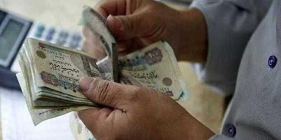 موعد صرف معاشات شهر ديسمبر 2025 بالزيادة الجديدة - الأول نيوز