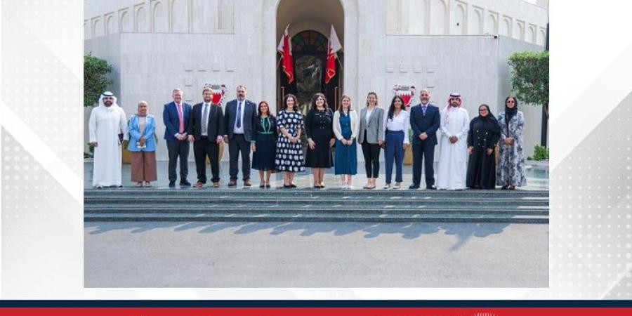 خلال استقبال "أمانة الشورى" وفدًا من موظفي الكونغرس الأمريكي...خضوري وفايز: الزيارات المتبادلة بين المجالس التشريعية تعزز الاستفادة من التجارب والممارسات المساندة للعمل البرلماني - الأول نيوز