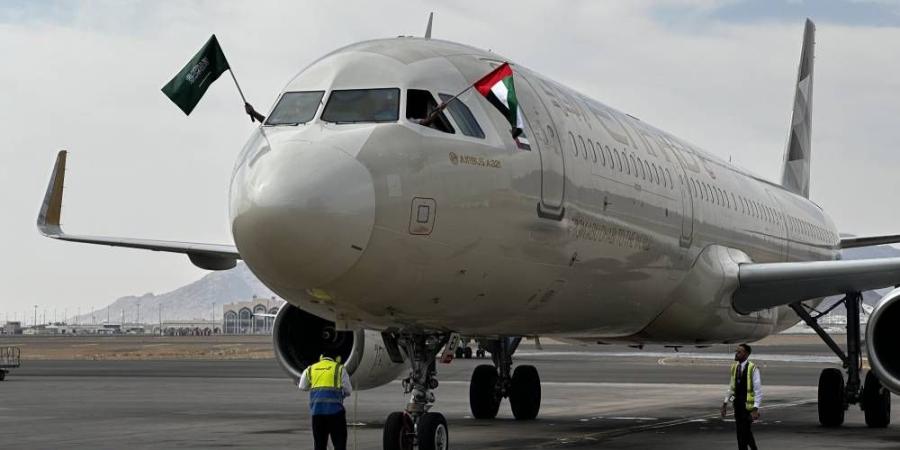 «الاتحاد للطيران» تطلق رحلاتها إلى المدينة المنورة - الأول نيوز