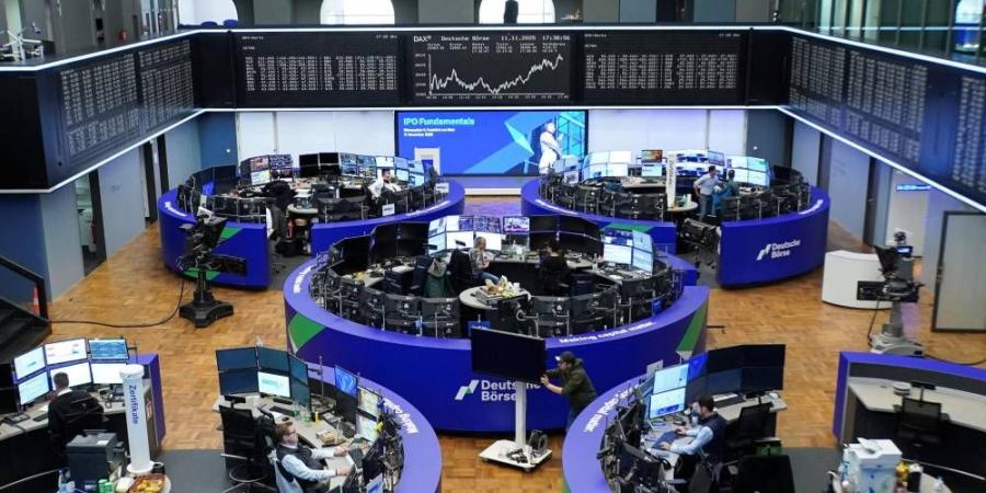 أسهم أوروبا ترتفع لمستوى قياسي وسط تفاؤل بإنهاء الإغلاق الحكومي بأمريكا - الأول نيوز