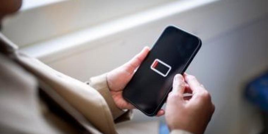 احذر شحن موبايلك فى الكافيه أو المطار.. لهذا السبب - الأول نيوز
