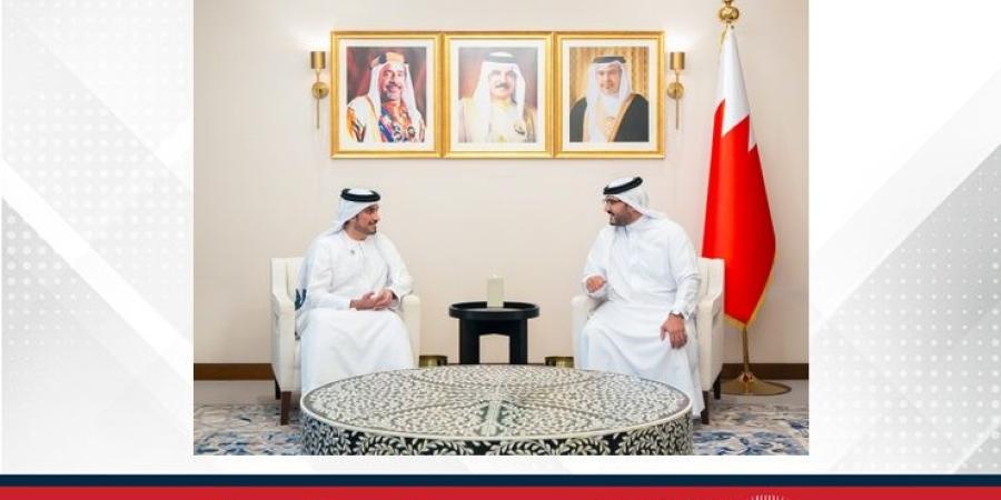 سمو وزير ديوان رئيس مجلس الوزراء رئيس الهيئة العليا لنادي راشد للفروسية وسباق الخيل يلتقي أعضاء المجلس الخليجي لسباقات الخيل - الأول نيوز