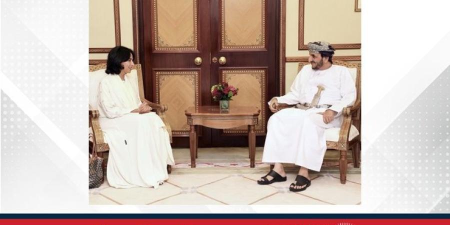 مدير عام أكاديمية محمد بن مبارك آل خليفة للدراسات الدبلوماسية تجتمع مع وكيل وزارة الخارجية للشؤون السياسية في سلطنة عمان - الأول نيوز