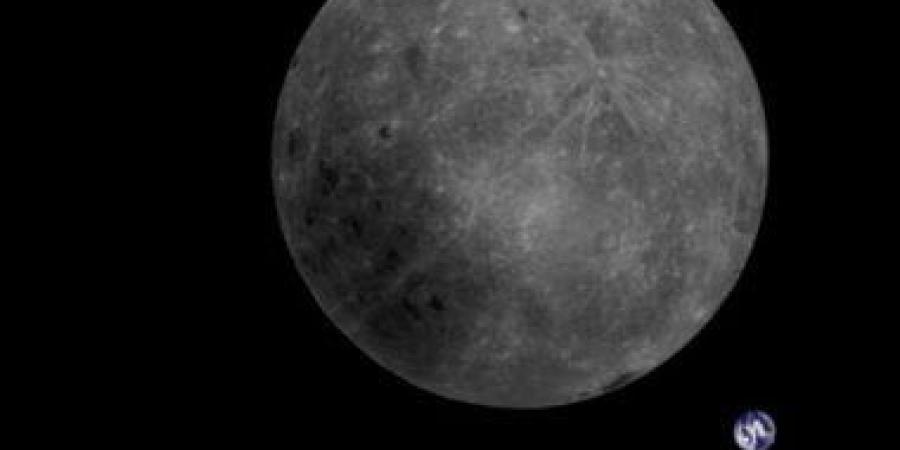 تفاصيل أكبر ابتعاد للقمر عن الأرض حتى عام 2043.. كواليس الليلة الماضية - الأول نيوز