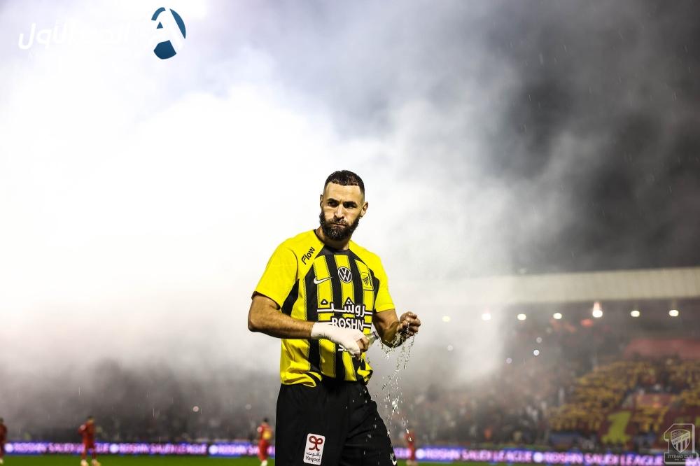 بنزيما يحترق من أجل فوز الاتحاد | تعليق مثير على تألق هداف الاتحاد ضد الفيحاء السعودي