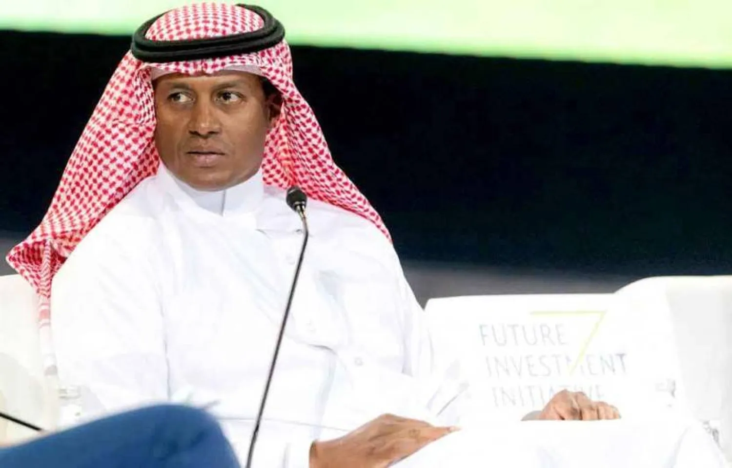 القحطاني يهاجم خميس بسبب الإشادة بأداء الجمعان