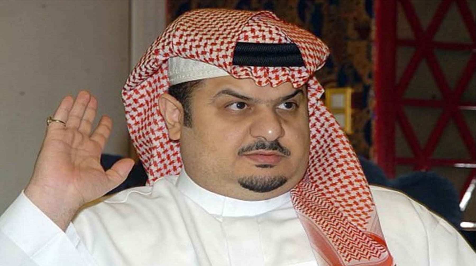 الأمير عبد الرحمن بن مساعد يصطدم مع جماهير الهلال بسبب ابن نافل
