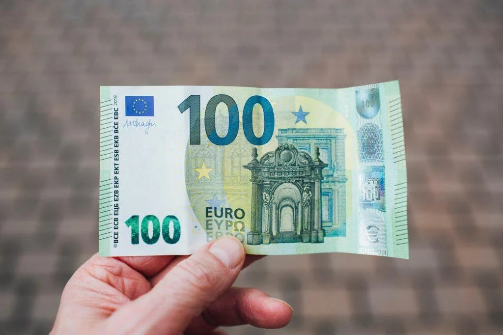 سعر اليورو اليوم الخميس