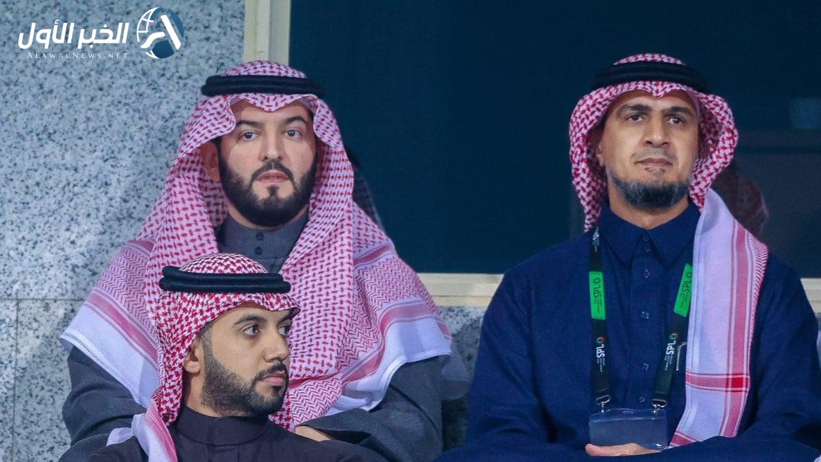 جستنيه يُبرأ إدارة الهلال من كارثة الموسم ويعلن رفض رحيلهما